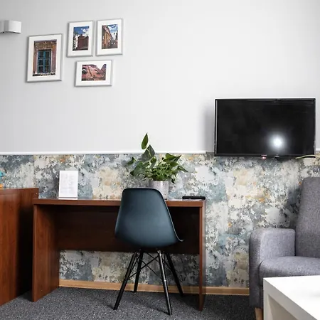 Adler 住宿加早餐酒店 罗兹